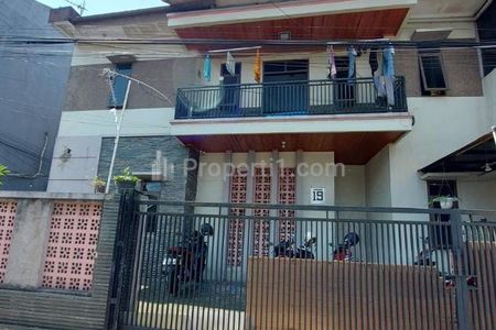 Dijual Rumah 2 Lantai di Jalan Emung, Kota Bandung