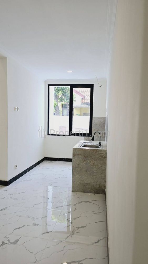 Rumah Dijual di Taman Puspa Raya Citraland Surabaya Barat