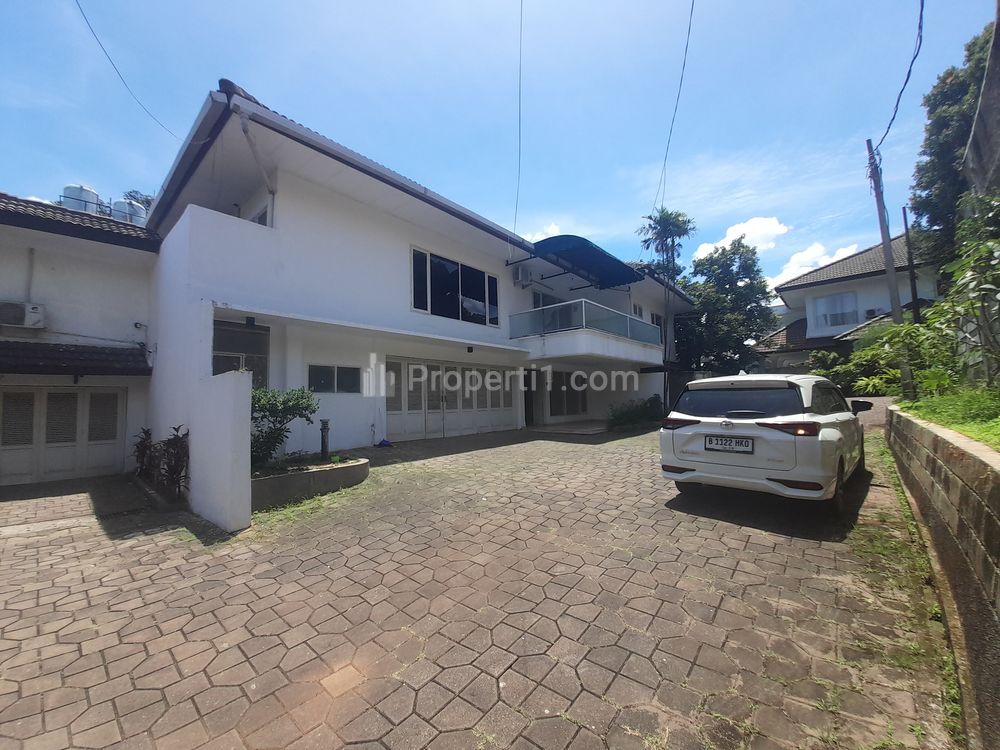 Sewa Rumah Murah Nego, Ada Kolam Renang, Cluster di Ragunan, Dekat Pejaten, Simatupang, Kemang, Buncit, Ampera, Pasar Minggu, Jakarta Selatan