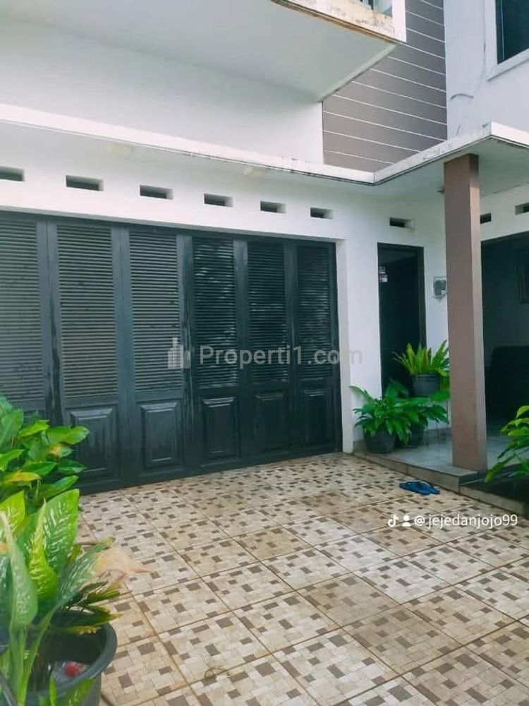 Dijual Rumah Cantik di Cilangkap, Cipayung, Jakarta Timur