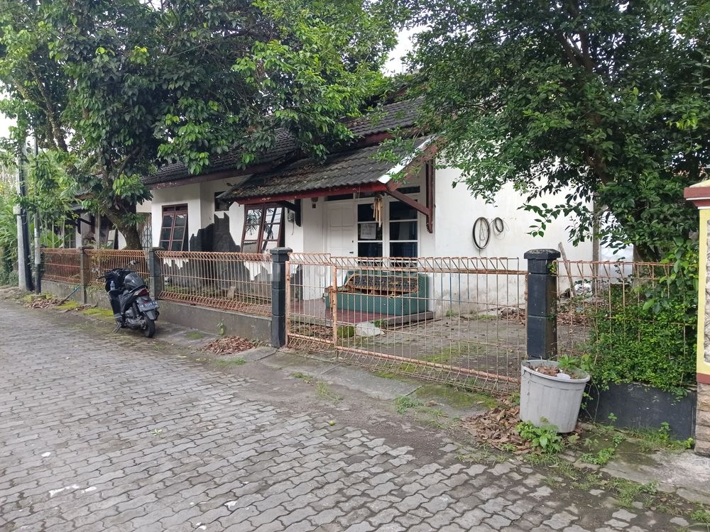 Dijual Tanah Murah Strategis Bonus Bangunan Dalam Perumahan Utara Stadion Maguwoharjo Yogyakarta