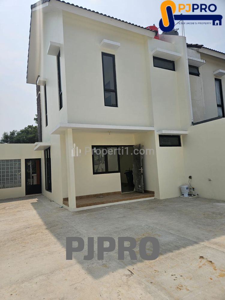 Dijual Rumah di Cluster Cendana Harapan Indah Bekasi
