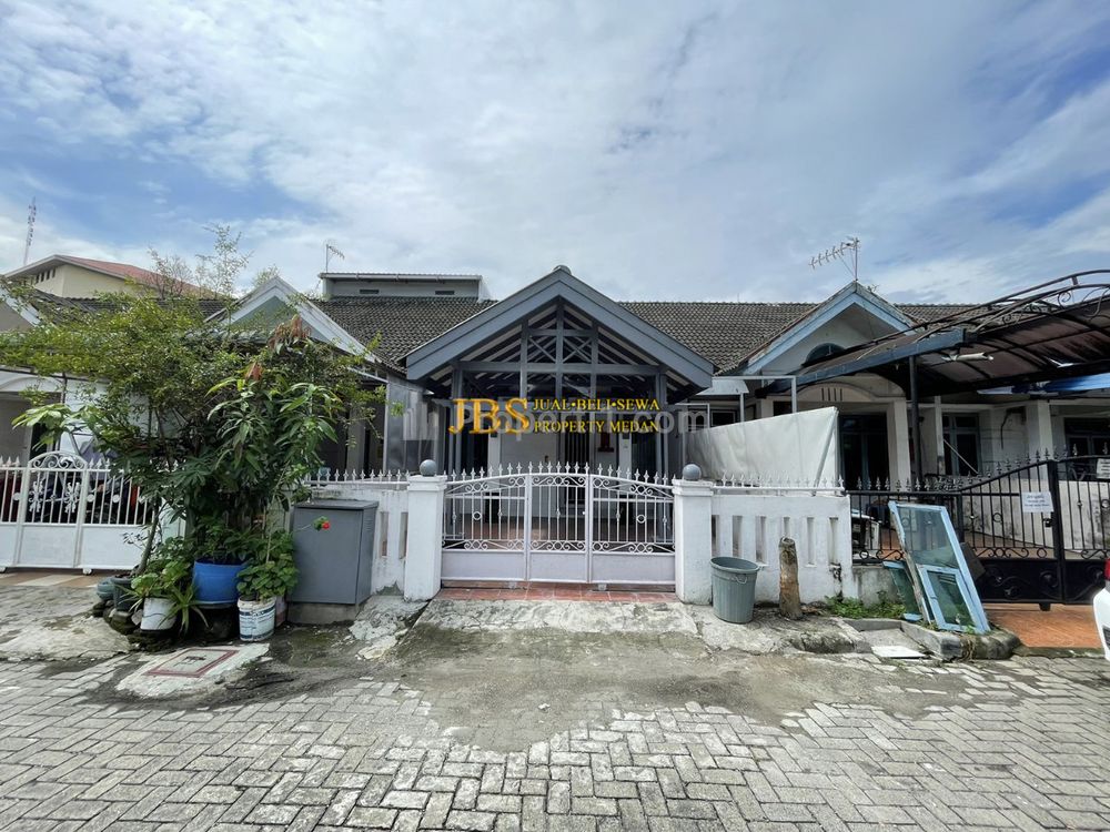 Dijual Rumah 1,5 Tingkat Siap Huni di Komplek Cemara Hijau - Medan
