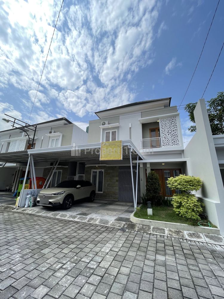 Dijual Rumah Modern Minimalis 2 Lantai Dalam Perumahan Sidoarum Jl. Godean Km 6,5 Yogyakarta