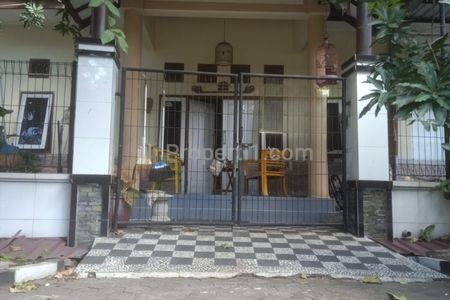 Dijual Rumah SHM di Ketintang Baru Selatan, Surabaya