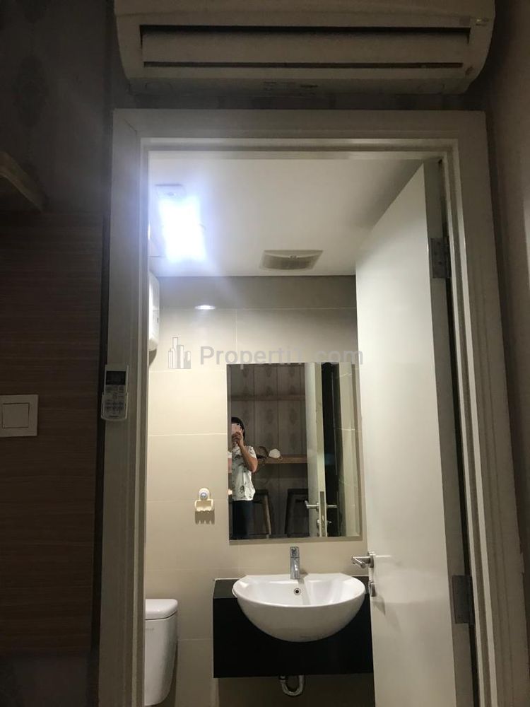 Disewakan Apartemen Madison Park 1 Kamar Furnished Dekat Mall Central Park, Taman Anggrek, Kampus, Perkantoran, RS, Tol