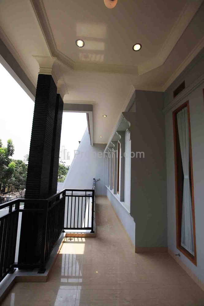 Dijual Rumah 2 Lantai di Srengseng, Kebon Jeruk, Jakarta Barat