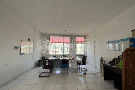 Dijual Ruko Mantap 2 Lantai Strategis Cocok untuk Berbisnis di Rancasari, Bandung