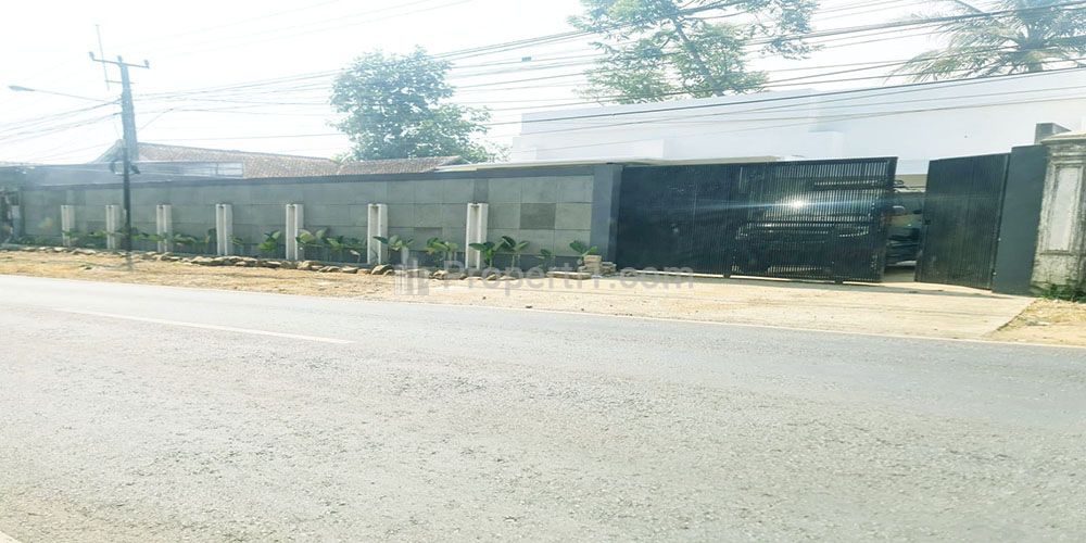 Jual Villa Modern Nuansa Bali Lengkap dengan Kolam Renang di Jl. Raya Banjaran Pangalengan Bandung