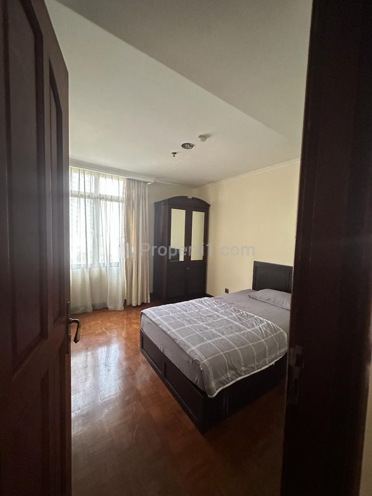Sewa Apartment at Kusuma Chandra - 3+1 BR Full Furnished and Newly Renovated - Strategic Location in South Jakarta