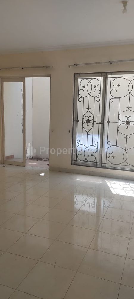 Dijual Rumah Cantik di Daerah Royal Residence, Cakung, Jakarta Timur