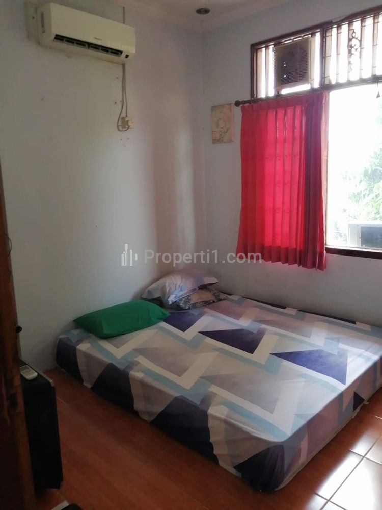 Dijual Rumah 2 Lantai Dalam Komplek di Duren Sawit Jakarta Timur