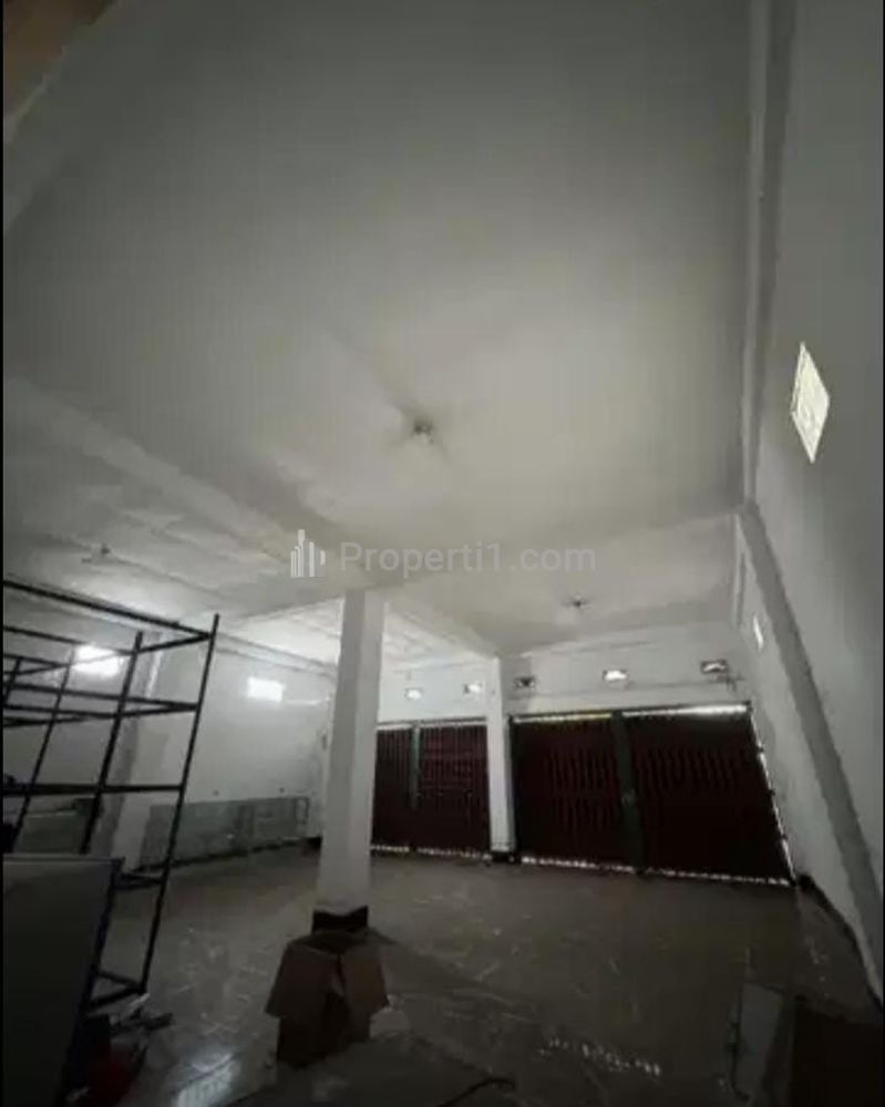 Dijual Gudang Luas 1.000 m2 di Raya Mungkin, Lombok Tengah, Nusa Tenggara Barat