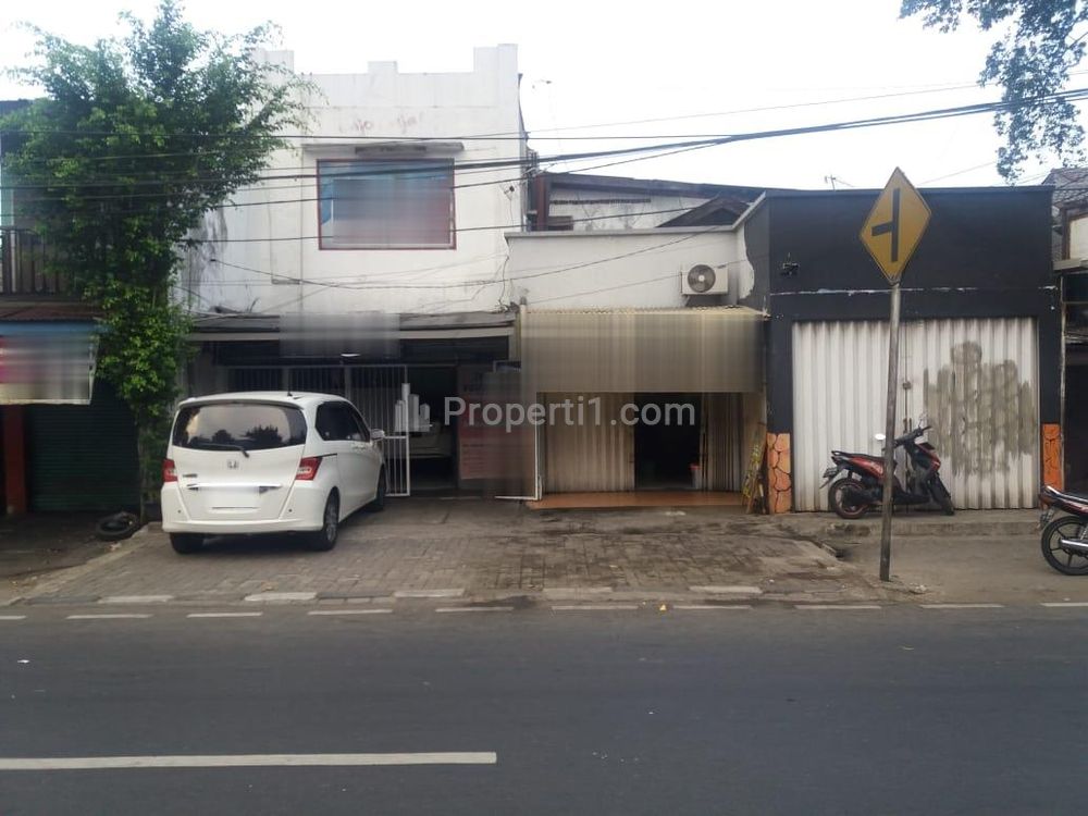 Dijual Rumah Bentuk Ruko di Pondok Gede, Dukuh, Kramat Jati, Jakarta Timur