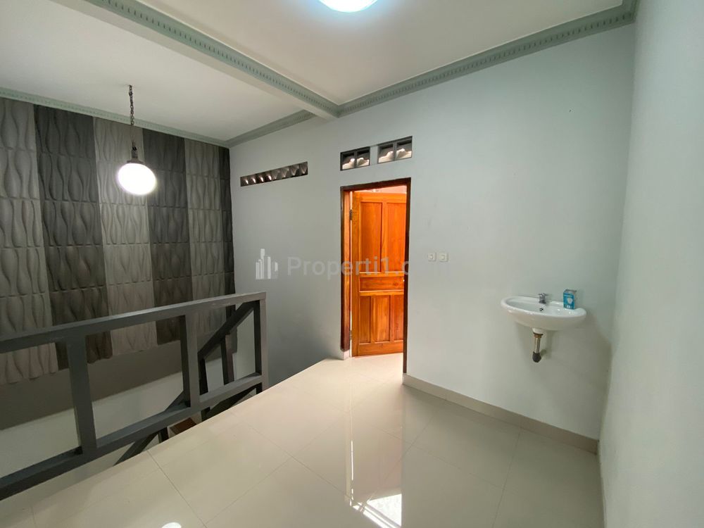 Dijual Rumah Baru Renov Siap Huni di Margahayu Raya Bandung