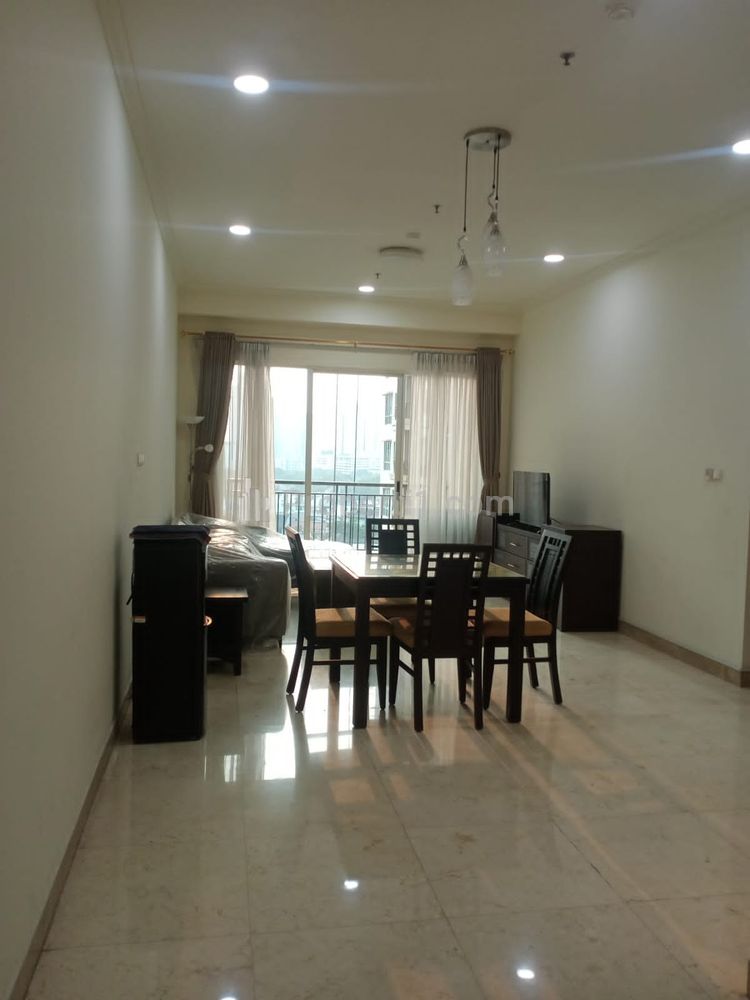 Sewa Apartemen Senayan Residence Tipe 2 BR Good Furnished