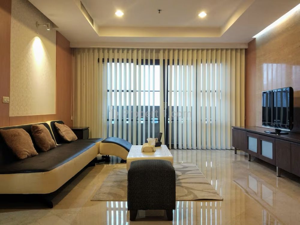 Sewa Apartemen Mewah Kusuma Candra SCBD - 2+1BR Fully Furnished