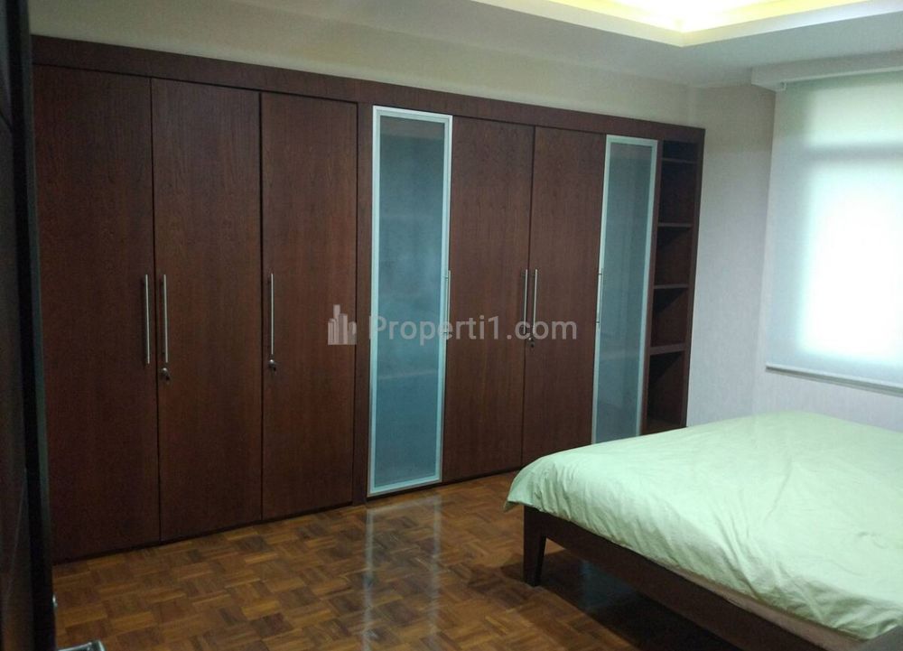 Sewa Apartemen Mewah Kusuma Candra SCBD - 2+1BR Fully Furnished