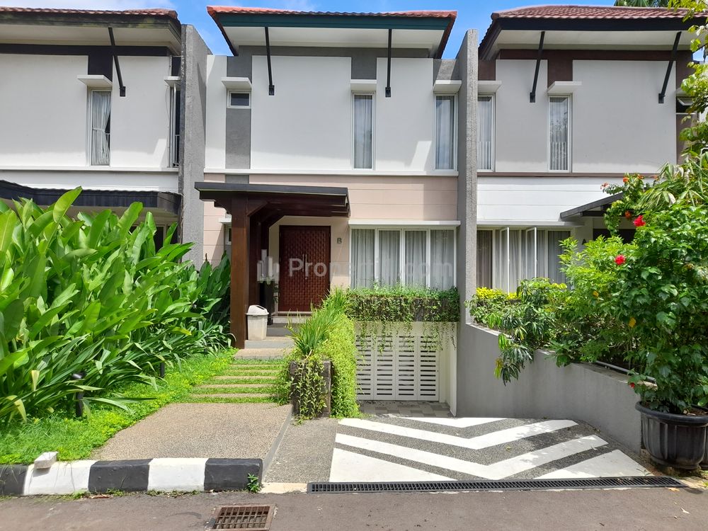 Dijual Rumah Dalam Townhouse Nyaman di Lebak Bulus Jaksel