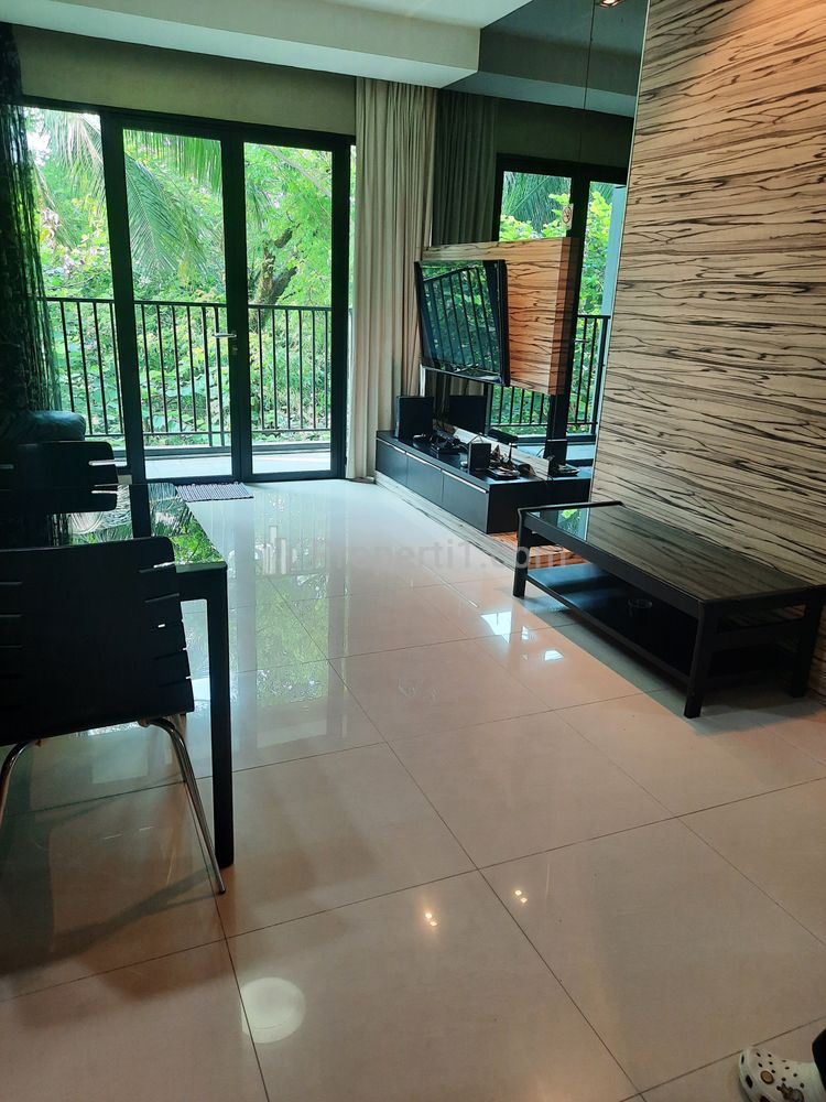 Sewa Apartemen Hampton Park 2 Bedrooms Fully Furnished Siap Huni
