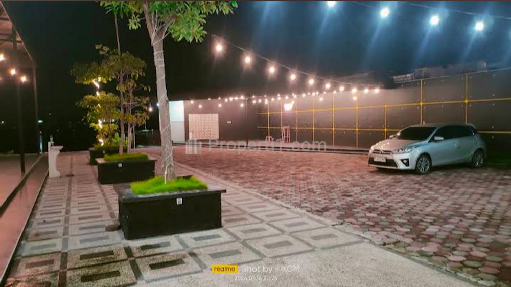 Jual Tanah Bonus Restoran di Jalan Pahlawan, Pusat Kota Lamongan