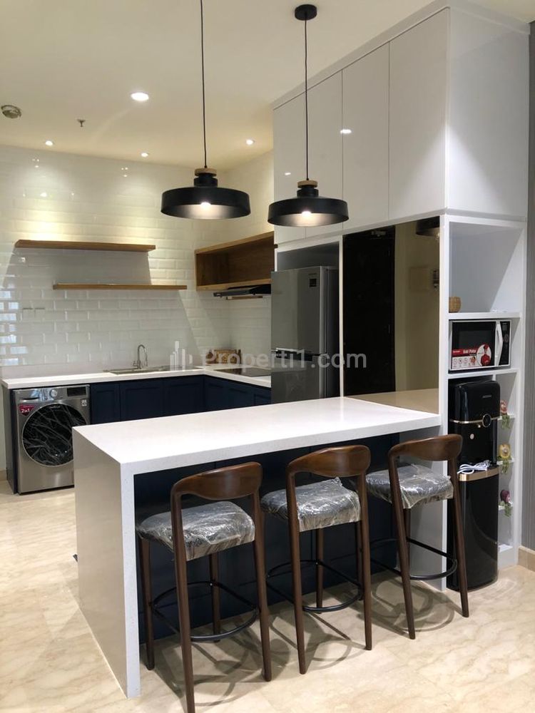 Sewa Apartemen Sudirman Suites Jakarta 1 BR Furnished, Low Floor, Strategic Location