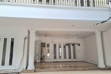 Jual Rumah Menteng Luas 600 m2 Bangunan 800 m2 Ada Kolam Renang, Dekat Diponegoro, Taman Suropati, Madiun, Sudirman, Thamrin, Jakarta Pusat