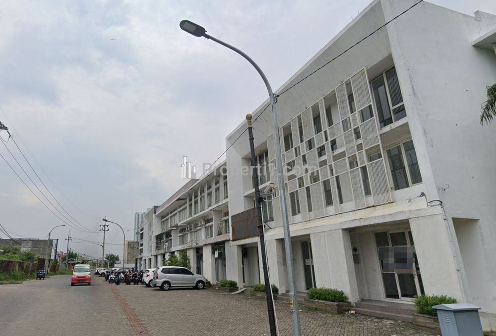 Jual Ruko Bagus di Komplek Ruko Dian Istana, Surabaya
