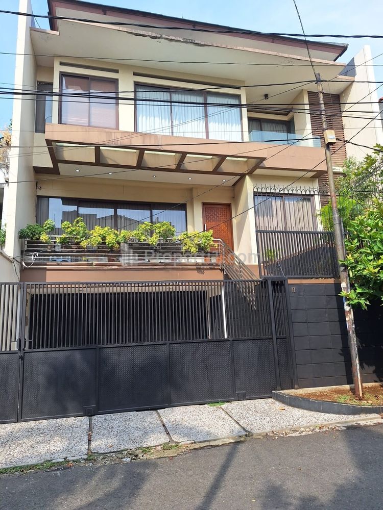 Rumah Disewakan di Niaga Hijau Pondok Indah, Jakarta Selatan