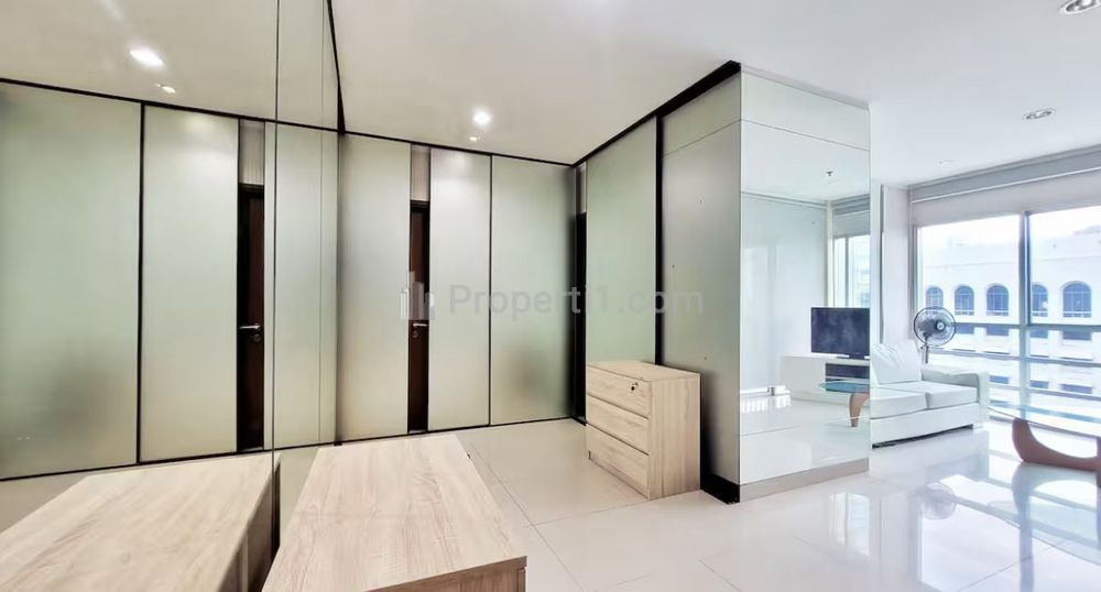 Disewakan Apartemen Sahid Sudirman Residence – 2+1 BR Fully Furnished