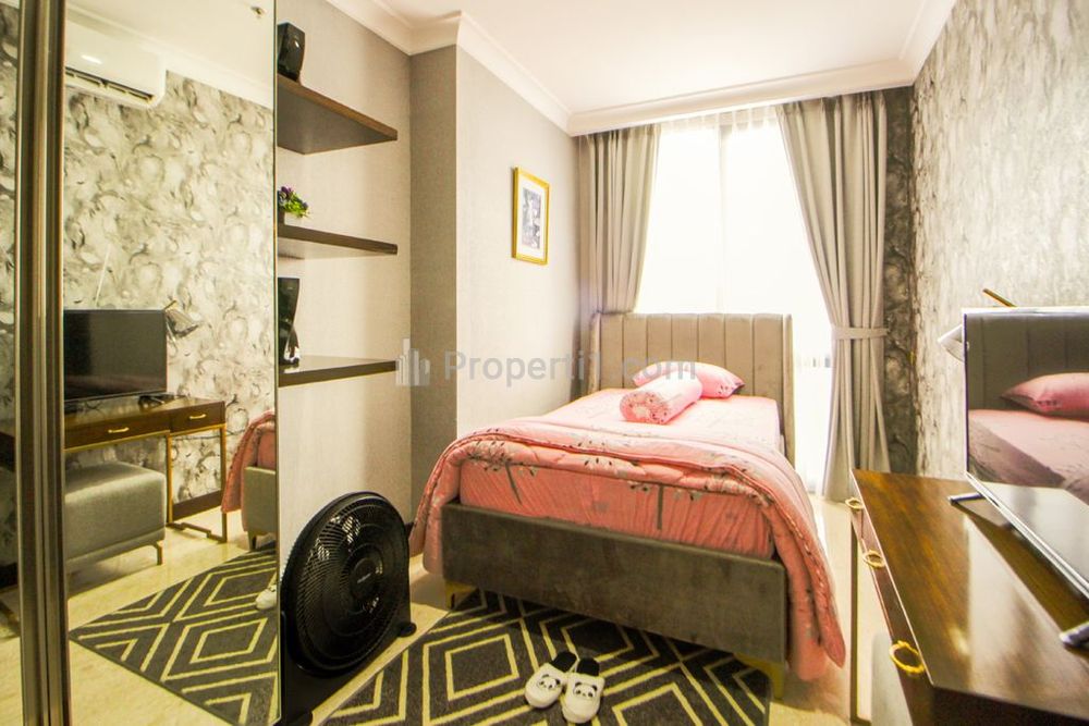 For Sale 3 Bedroom Permata Hijau Suites Apartment - Very Nice Environment, Suitable for Expats And Families