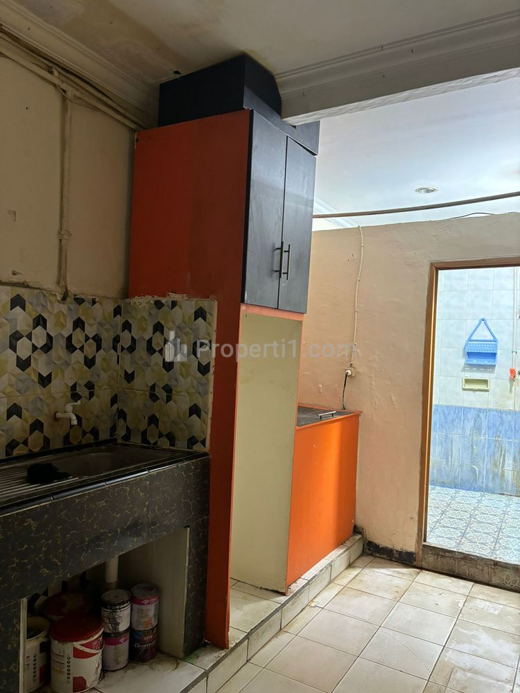 Jual Rumah dan Kostan di Kemanggisan Palmerah Jakarta Barat