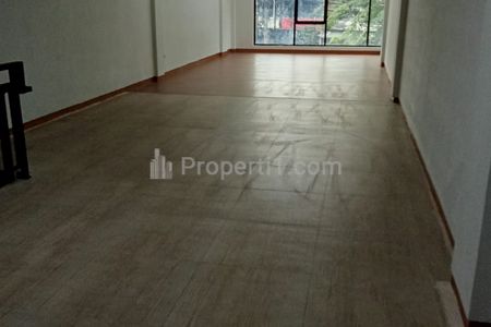 Dijual Ruko di Jl. Kebayoran Lama, Jakarta Selatan