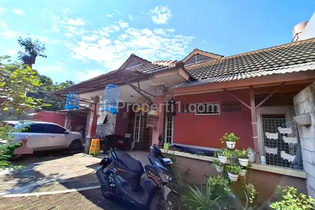 DIJUAL Rumah Hoek & Lokasi Strategis di Meruya, Jakarta Barat