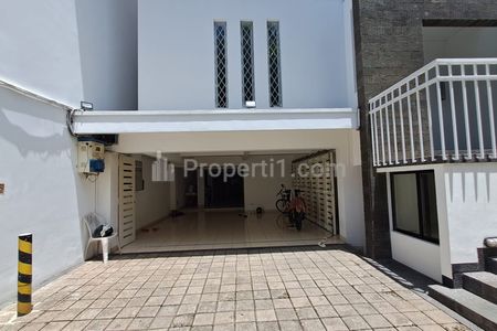 Sewa Rumah Mewah Murah Ada Kolam Renang di Senopati, Dekat SCBD, Suryo, Gunawarman, Sudirman, Monginsidi, Kebayoran Baru, Jakarta Selatan
