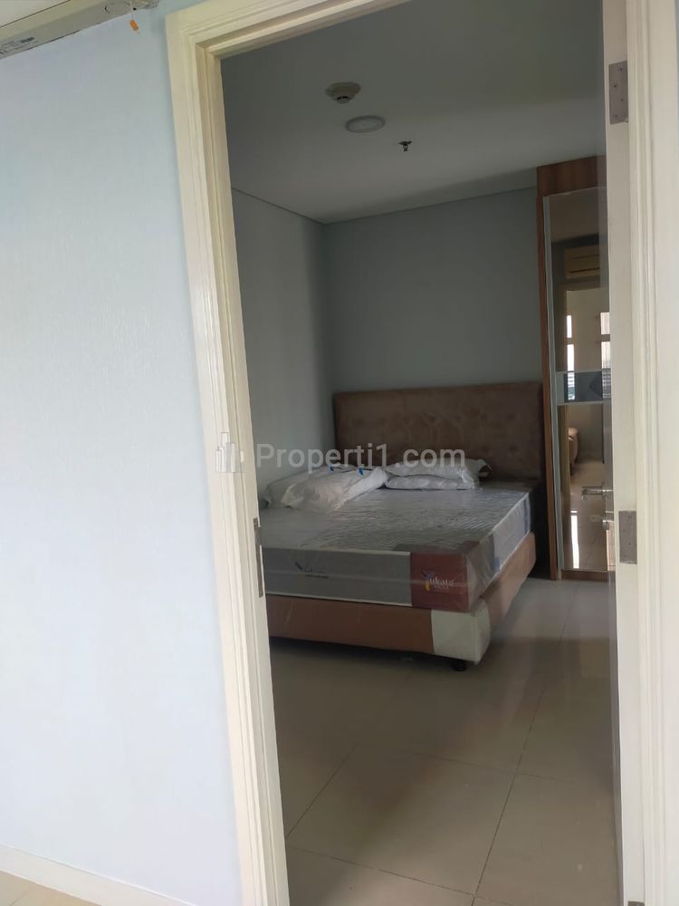 Disewakan Apartemen Madison Park Dekat Mall, Tol, RS, Kampus - 2 BR Furnished