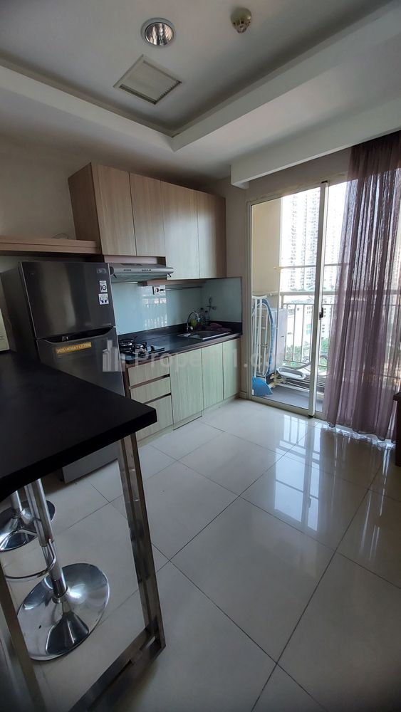 Disewakan Apartemen Madison Park Dekat Mall, Tol, RS, Kampus - 2 BR Furnished