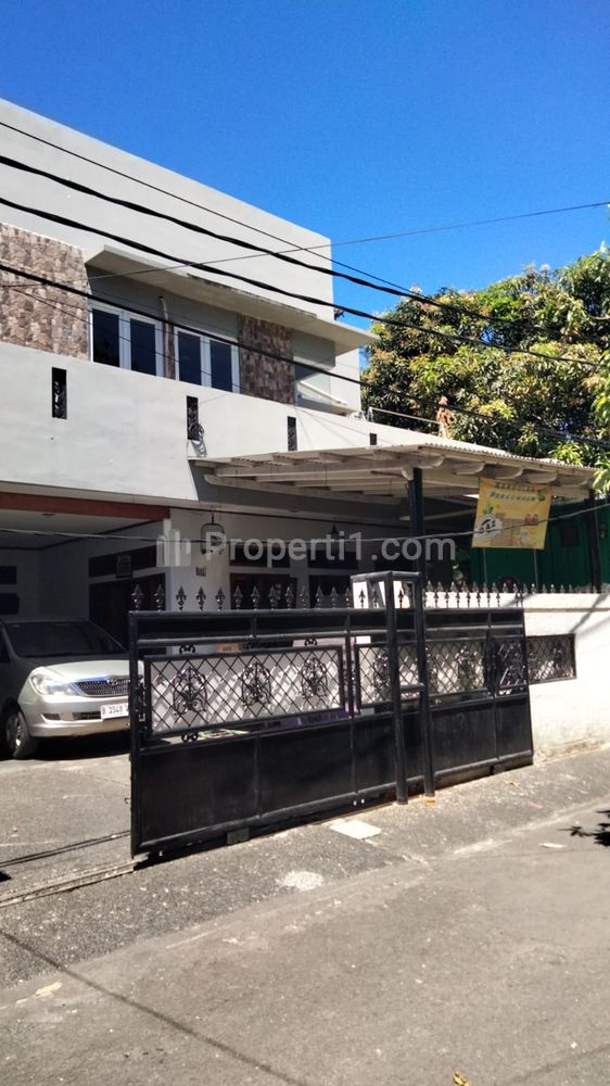 Dijual Rumah Komplek Hook di Area Pos Pengumben, Kelapa Dua, Kebon Jeruk, Jakarta Barat 