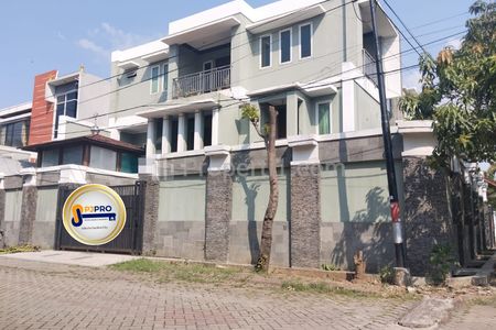 Dijual Rumah Cantik di Pulo Gebang Jakarta Timur