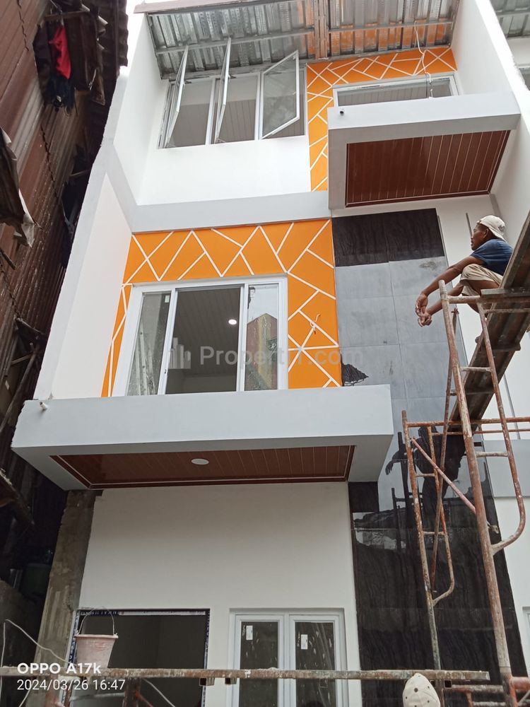 Dijual Rumah di Jalan Angke Indah, Jakarta Barat