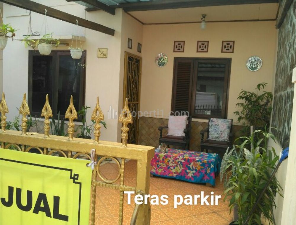 Dijual Cepat Rumah di Vila Dago Tol Ciputat, Tangerang Selatan