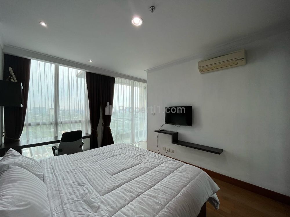 Sewa Apartemen Residence 8 Senopati Tower 2 Tipe 1 BR Good Furnished
