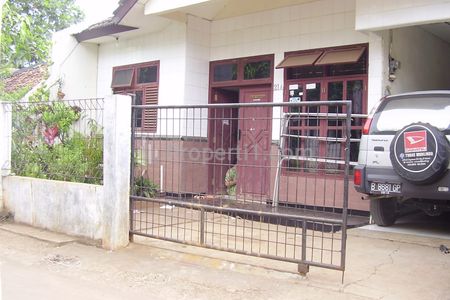 Dijual Rumah Strategis di Tanjung Barat, Jagakarsa, Jakarta Selatan