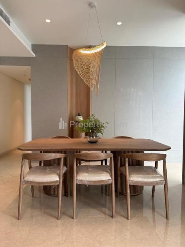 Sewa Apartemen Casa Domaine 3 BR + Balcony Full Furnished Brand New