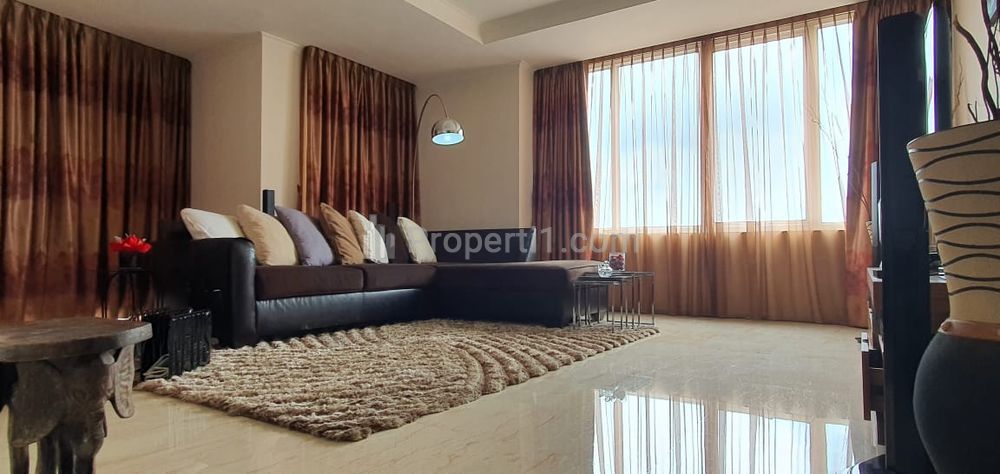 Sewa Apartemen FX Residence Tipe 3+1 BR Good Furnished