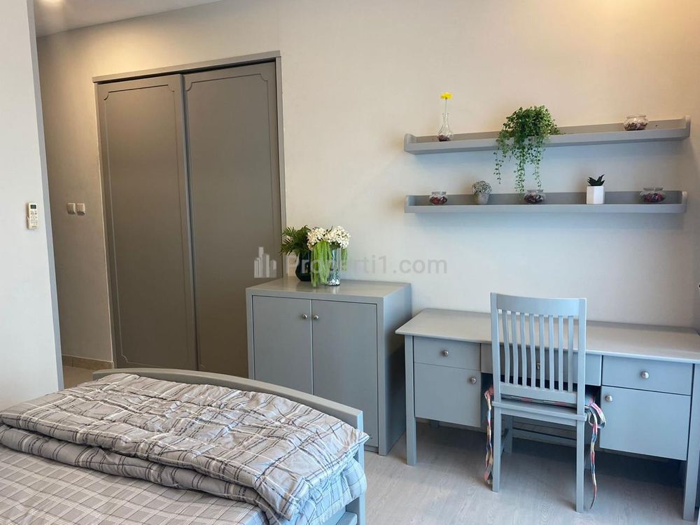 Disewakan Apartemen Senayan Residence Jakarta Selatan – 3 BR Full Furnished