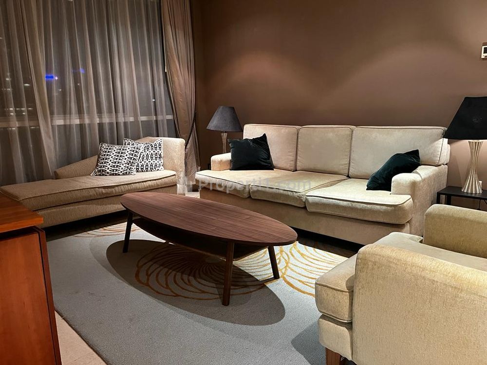 Disewakan Luxurious Apartment with Modern Furnished at Oakwood Premier Cozmo Type 1+1BR (Corner Unit) - Strategic Location in South Jakarta