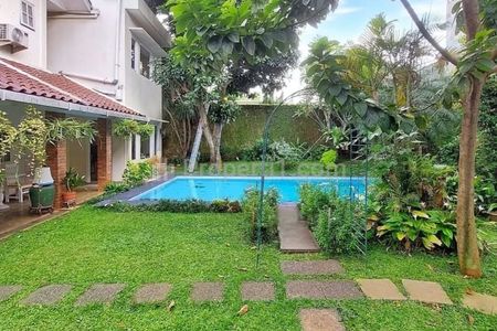 Jual Cepat Nego Rumah SHM Townhouse Luas 1018 m2 Bangunan 650 m2 Ada Kolam Renang Margasatwa, Cilandak, Dekat Simatupang, Jakarta Selatan