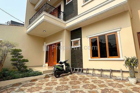 Jual Rumah Baru Dalam Cluster Dekat Pusat Perkantoran di Pemuda, Rawamangun, Jakarta Timur