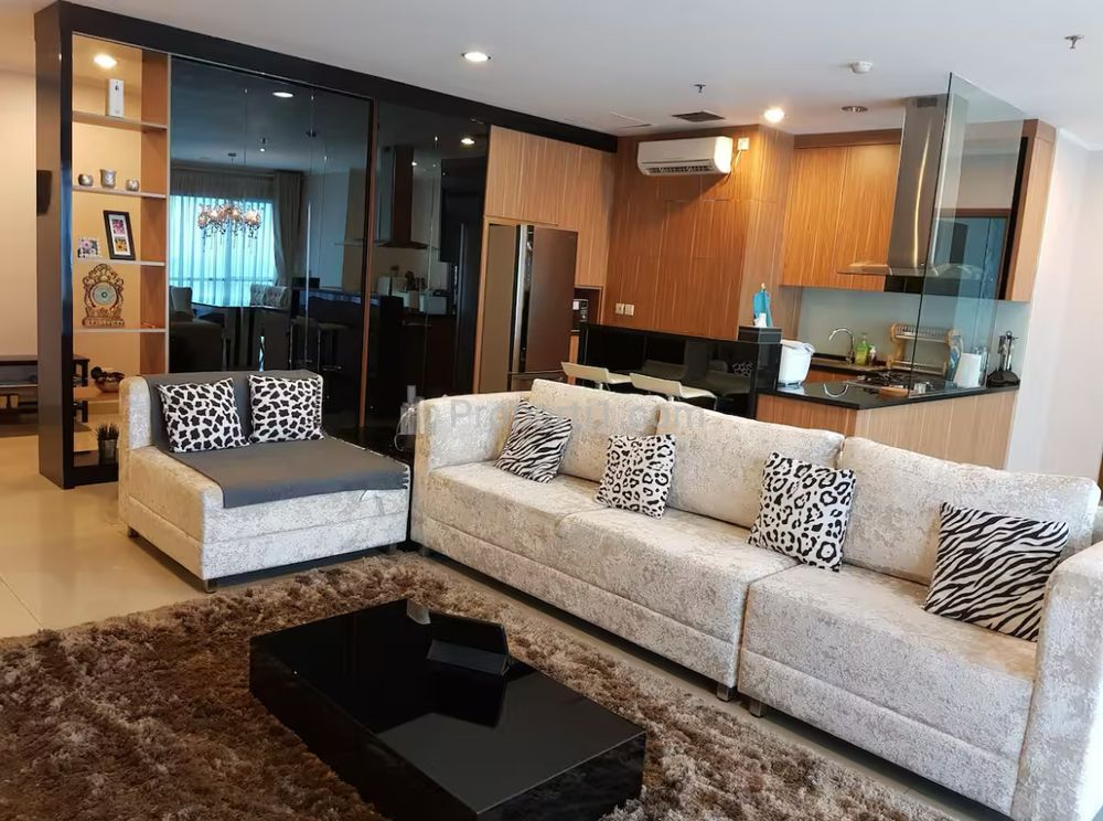 Sewa Apartemen Sahid Sudirman Residence 3BR Combine Unit - Full Furnished